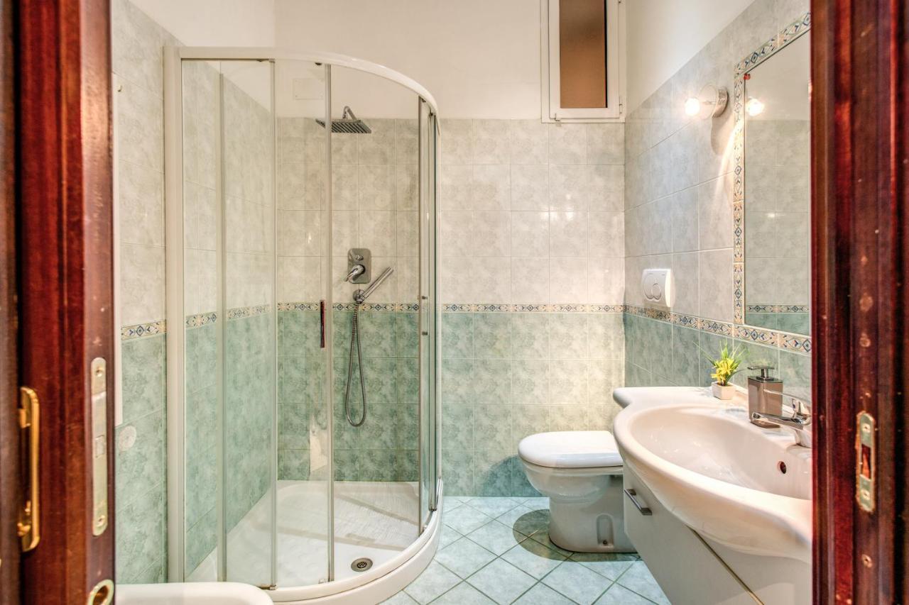 Fresh House Cavour Apartment Рим Екстериор снимка